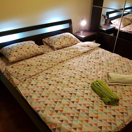 3 Rooms Stefan Cel Mare Bukarest Exteriör bild