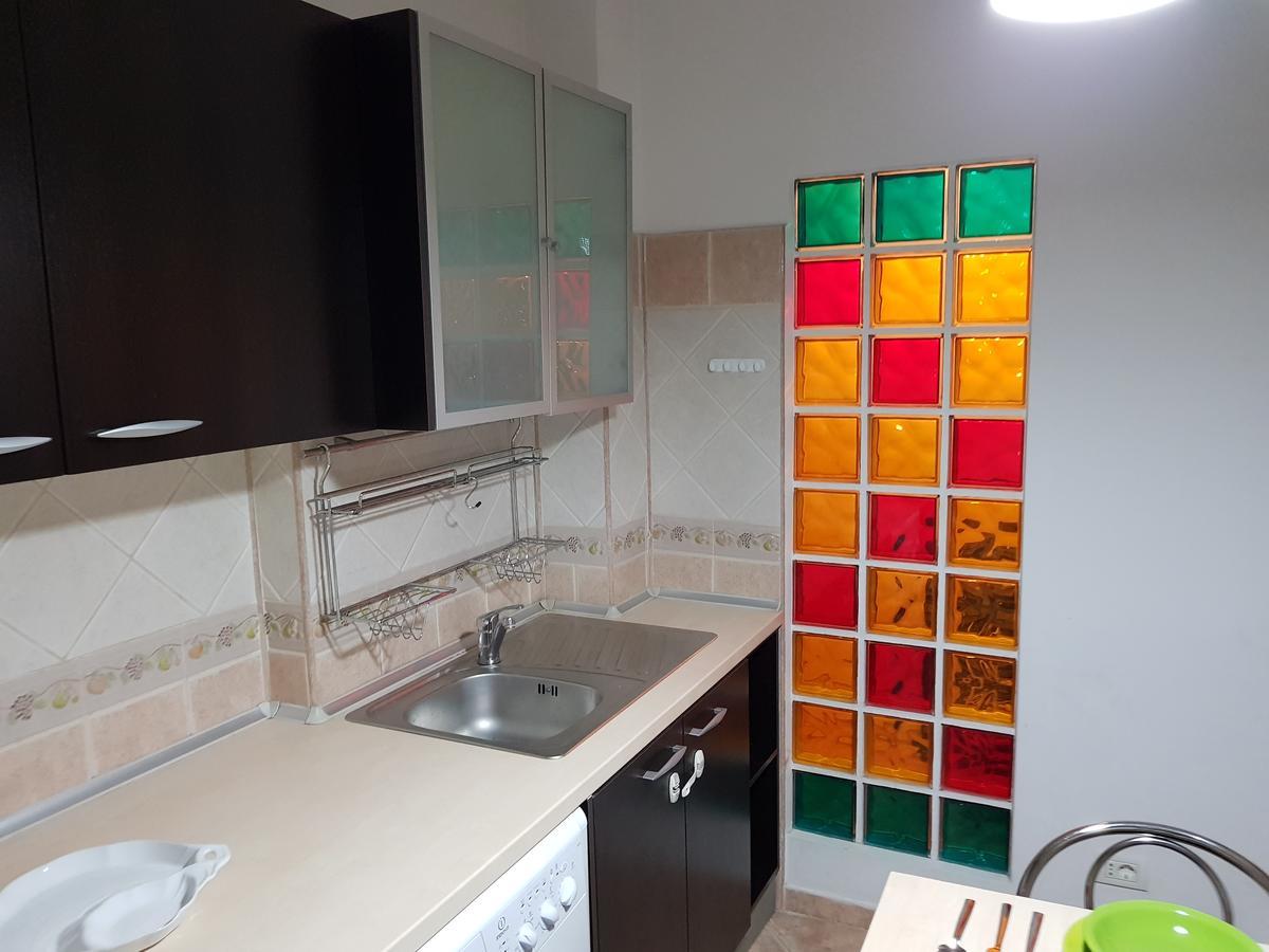 3 Rooms Stefan Cel Mare Bukarest Exteriör bild