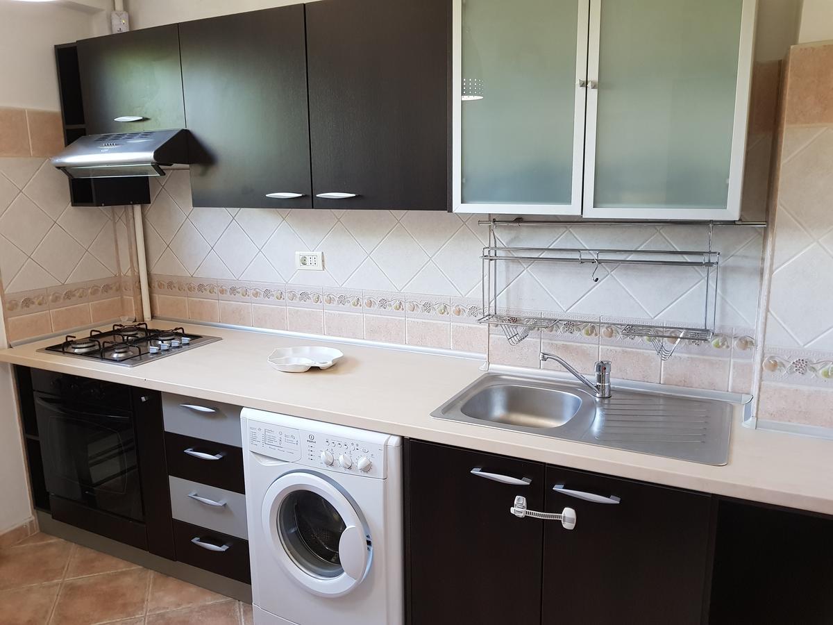 3 Rooms Stefan Cel Mare Bukarest Exteriör bild